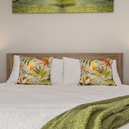 The Wellington Bed And Breakfast Longford 외부 사진